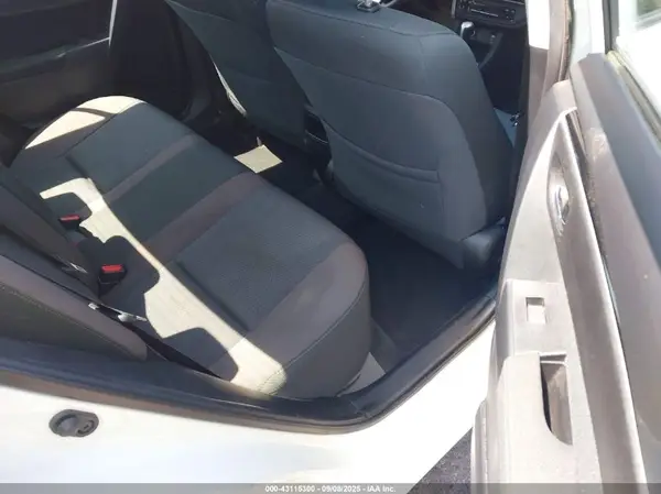2T1BURHE8JC124445 2018 TOYOTA COROLLA - Image 8