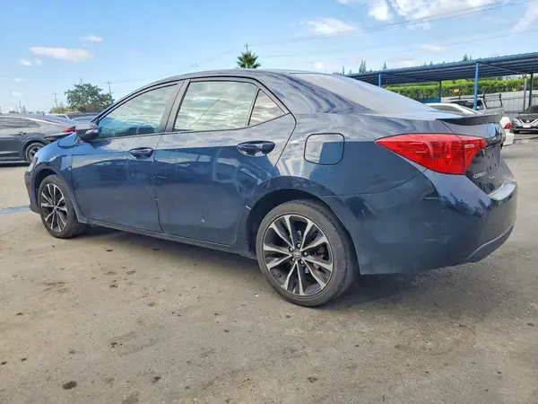 2T1BURHE8JC968016 2018 TOYOTA COROLLA - Image 2