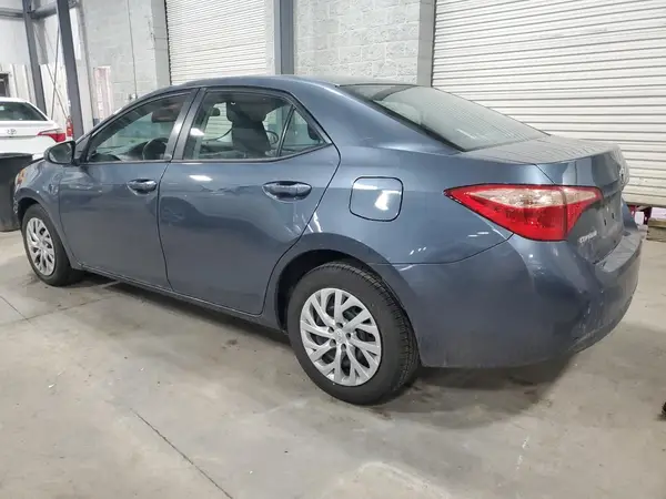 2T1BURHE8JC968050 2018 TOYOTA COROLLA - Image 2