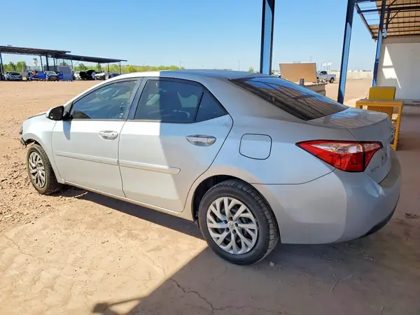 2T1BURHE8JC968338 2018 TOYOTA COROLLA - Image 2