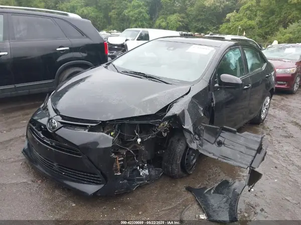 2T1BURHE8JC970252 2018 TOYOTA COROLLA - Image 2