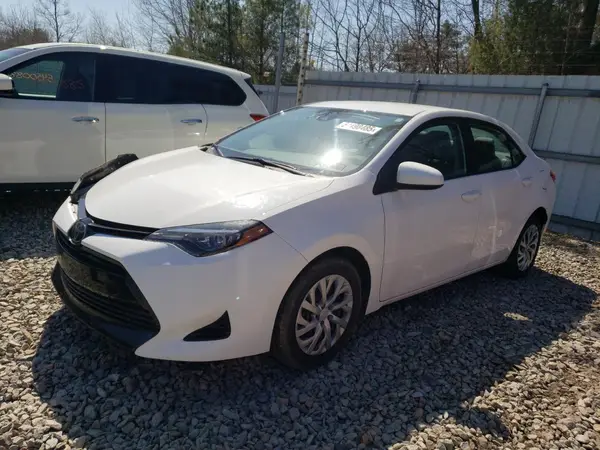 2T1BURHE8JC972373 2018 TOYOTA COROLLA - Image 1