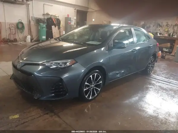 2T1BURHE8JC972857 2018 TOYOTA COROLLA - Image 2