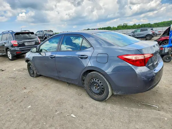 2T1BURHE8JC982109 2018 TOYOTA COROLLA - Image 2
