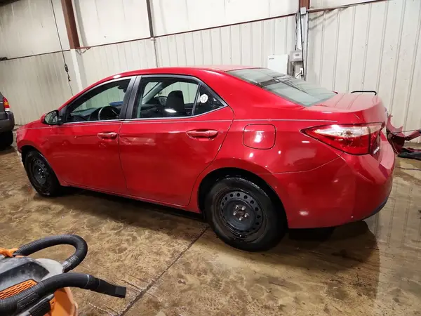 2T1BURHE8JC983101 2018 TOYOTA COROLLA - Image 2