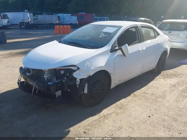 2T1BURHE8JC987780 2018 TOYOTA COROLLA - Image 2