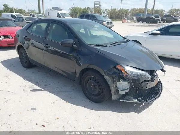 2T1BURHE8JC988573 2018 TOYOTA COROLLA - Image 1