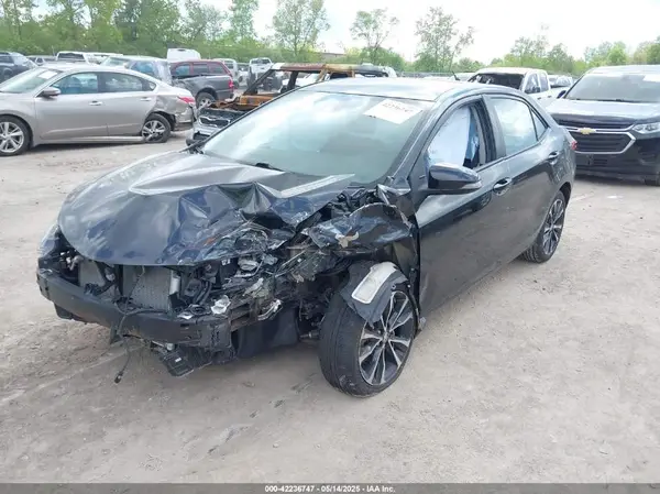2T1BURHE8JC990307 2018 TOYOTA COROLLA - Image 2