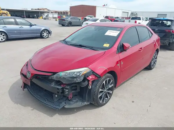 2T1BURHE8JC992011 2018 TOYOTA COROLLA - Image 2