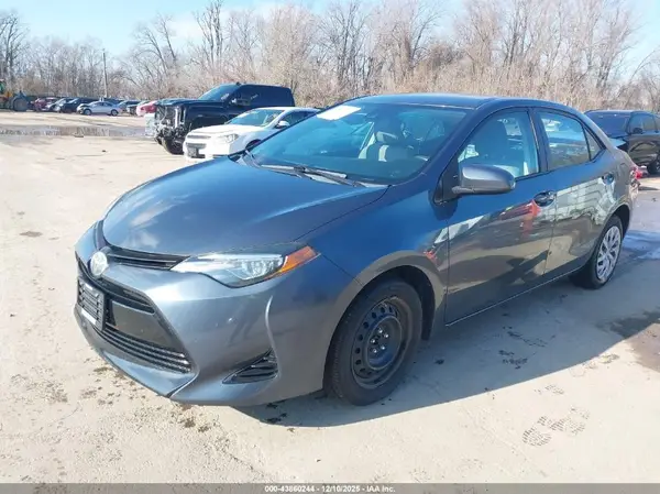 2T1BURHE8KC126598 2019 TOYOTA COROLLA - Image 2