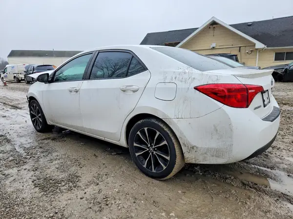 2T1BURHE8KC148598 2019 TOYOTA COROLLA - Image 2