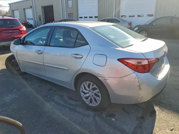 2T1BURHE8KC152473 2019 TOYOTA COROLLA - Image 2