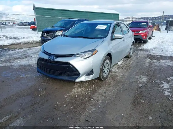 2T1BURHE8KC164946 2019 TOYOTA COROLLA - Image 2