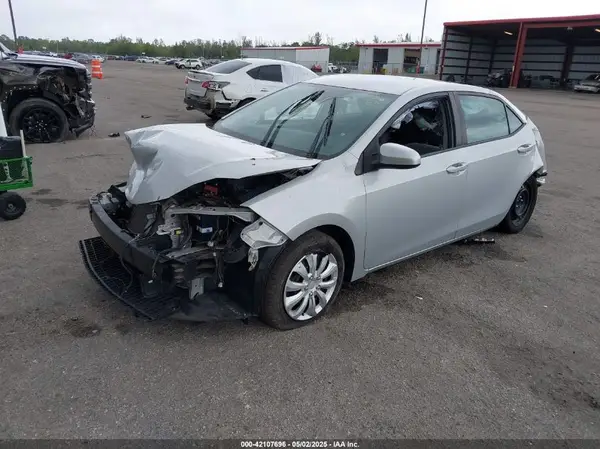 2T1BURHE8KC170584 2019 TOYOTA COROLLA - Image 2