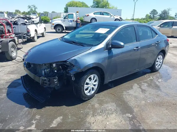 2T1BURHE8KC205463 2019 TOYOTA COROLLA - Image 2