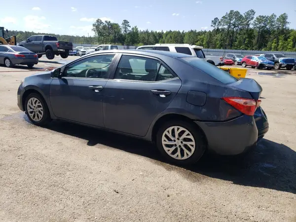 2T1BURHE8KC207066 2019 TOYOTA COROLLA - Image 2