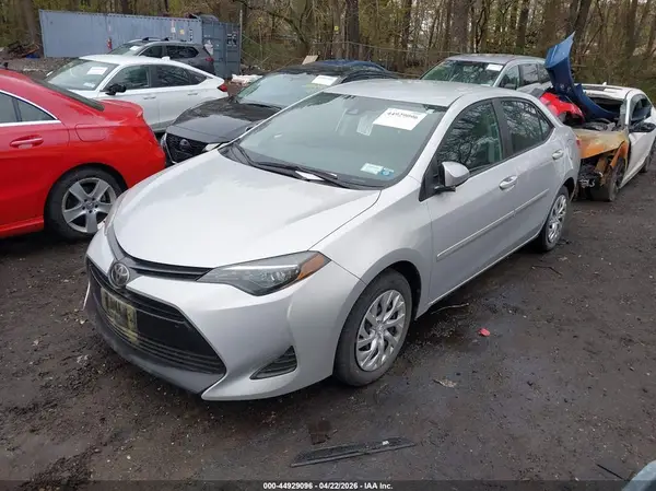 2T1BURHE8KC210453 2019 TOYOTA COROLLA - Image 2