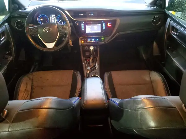 2T1BURHE8KC215880 2019 TOYOTA COROLLA - Image 8
