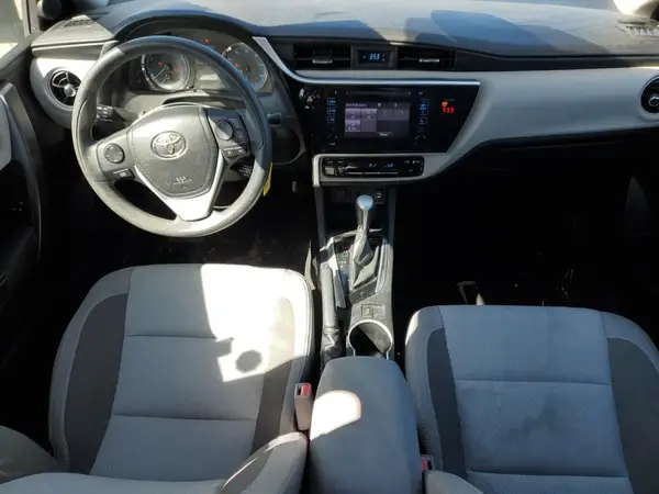2T1BURHE8KC219167 2019 TOYOTA COROLLA - Image 8