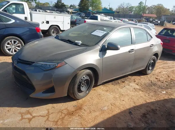 2T1BURHE8KC219184 2019 TOYOTA COROLLA - Image 2