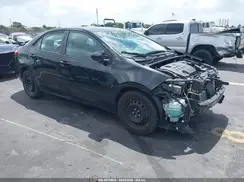 2T1BURHE8KC231724 2019 TOYOTA COROLLA