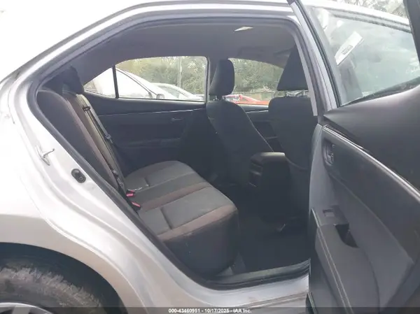 2T1BURHE8KC240259 2019 TOYOTA COROLLA - Image 8
