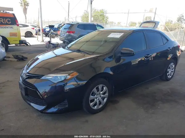 2T1BURHE8KC241623 2019 TOYOTA COROLLA - Image 2