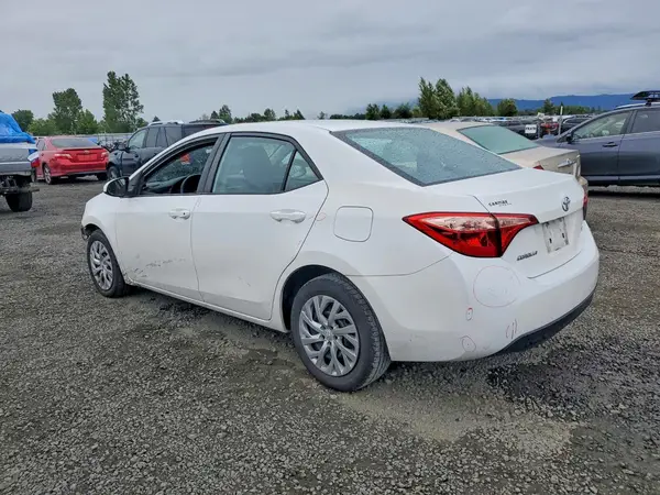 2T1BURHE8KC243534 2019 TOYOTA COROLLA - Image 2