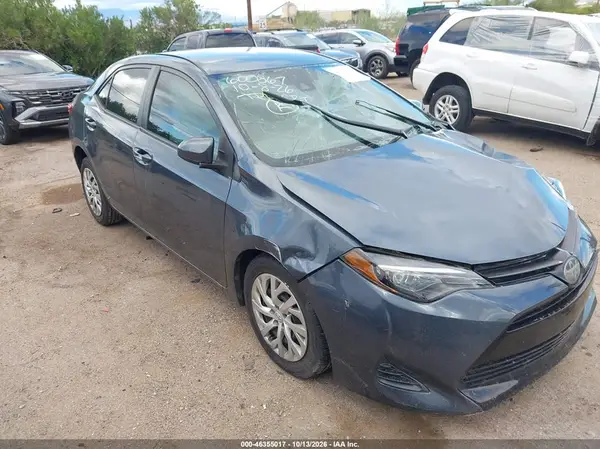 2T1BURHE8KC245736 2019 TOYOTA COROLLA - Image 1