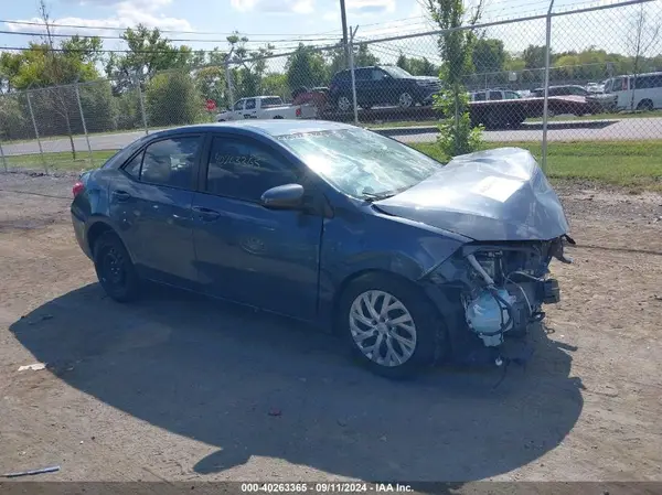 2T1BURHE8KC246806 2019 TOYOTA COROLLA - Image 1