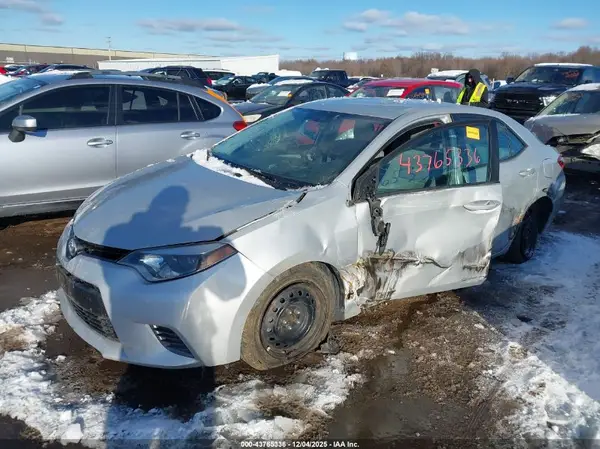 2T1BURHE9GC514124 2016 TOYOTA COROLLA - Image 2