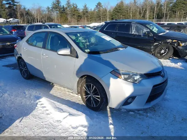 2T1BURHE9GC530338 2016 TOYOTA COROLLA - Image 1