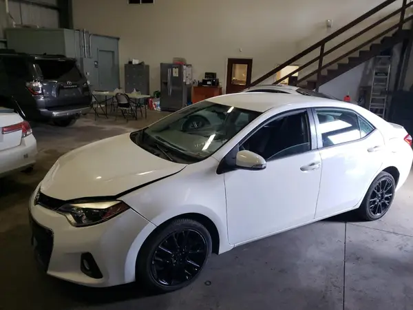 2T1BURHE9GC549309 2016 TOYOTA COROLLA - Image 1
