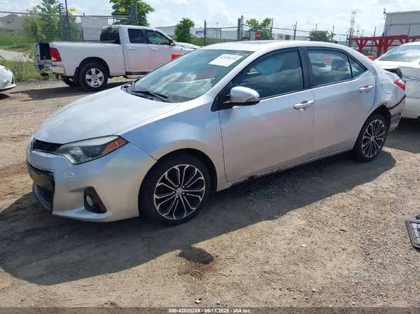 2T1BURHE9GC560231 2016 TOYOTA COROLLA - Image 2