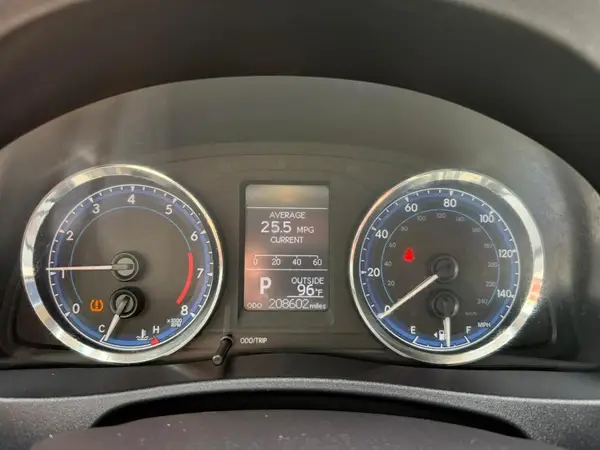 2T1BURHE9HC746871 2017 TOYOTA COROLLA - Image 8