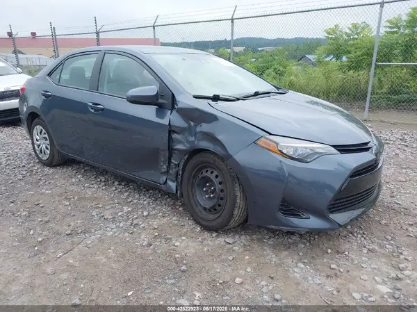 2T1BURHE9HC747860 2017 TOYOTA COROLLA - Image 1