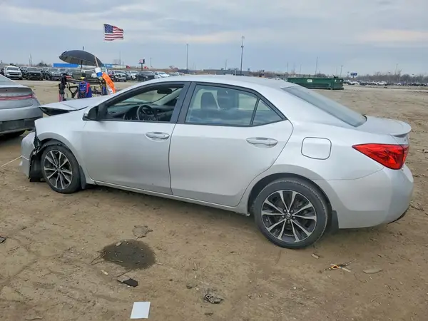 2T1BURHE9HC766201 2017 TOYOTA COROLLA - Image 2