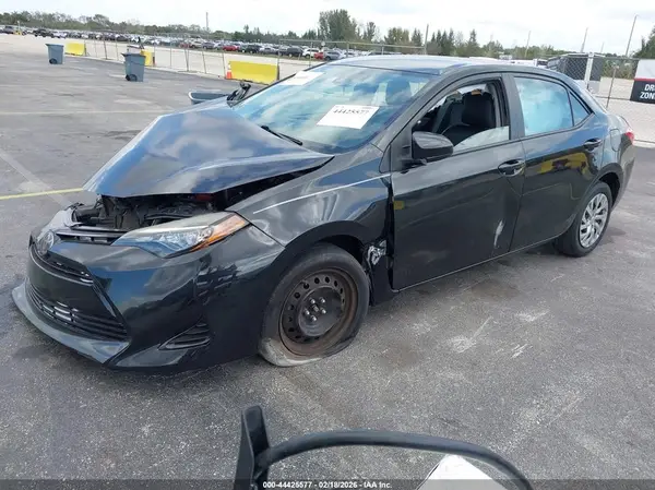 2T1BURHE9HC781278 2017 TOYOTA COROLLA - Image 2
