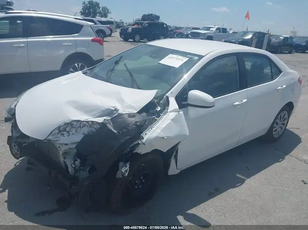 2T1BURHE9HC800993 2017 TOYOTA COROLLA - Image 2