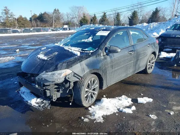 2T1BURHE9HC801142 2017 TOYOTA COROLLA - Image 2