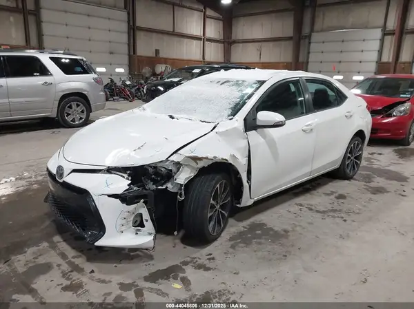 2T1BURHE9HC802484 2017 TOYOTA COROLLA - Image 2