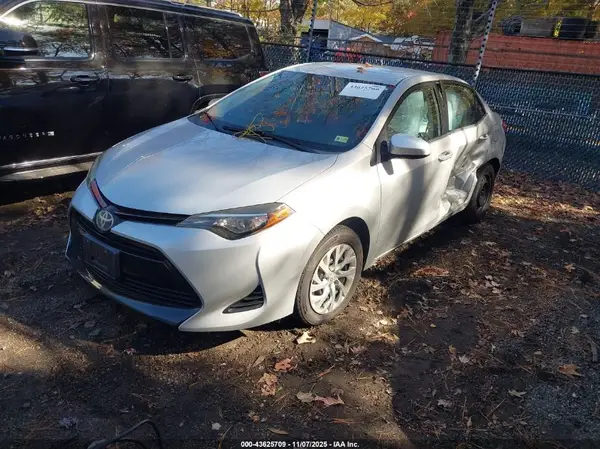 2T1BURHE9HC802887 2017 TOYOTA COROLLA - Image 2