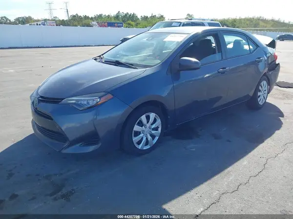 2T1BURHE9HC805398 2017 TOYOTA COROLLA - Image 2