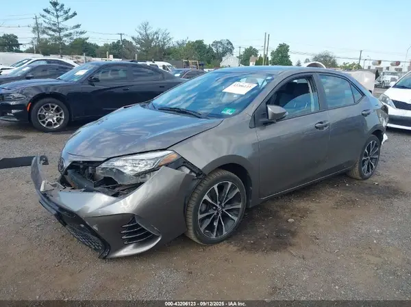 2T1BURHE9HC806101 2017 TOYOTA COROLLA - Image 2