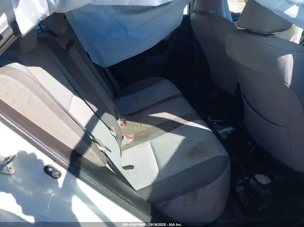 2T1BURHE9HC814277 2017 TOYOTA COROLLA - Image 8