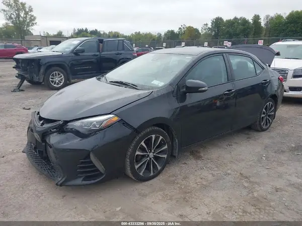 2T1BURHE9HC825456 2017 TOYOTA COROLLA - Image 2