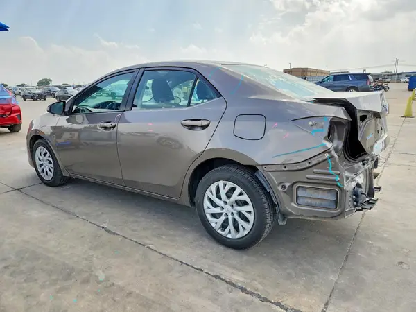 2T1BURHE9HC829958 2017 TOYOTA COROLLA - Image 2