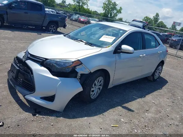 2T1BURHE9HC830740 2017 TOYOTA COROLLA - Image 2