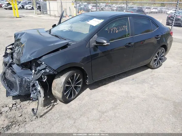 2T1BURHE9HC833119 2017 TOYOTA COROLLA - Image 2