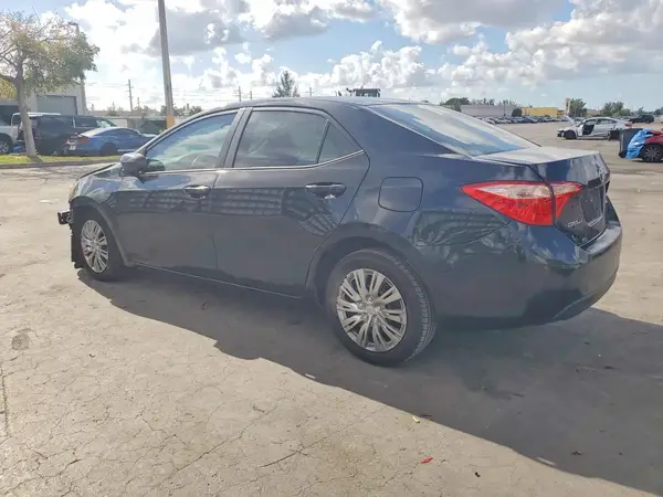 2T1BURHE9HC837428 2017 TOYOTA COROLLA - Image 2